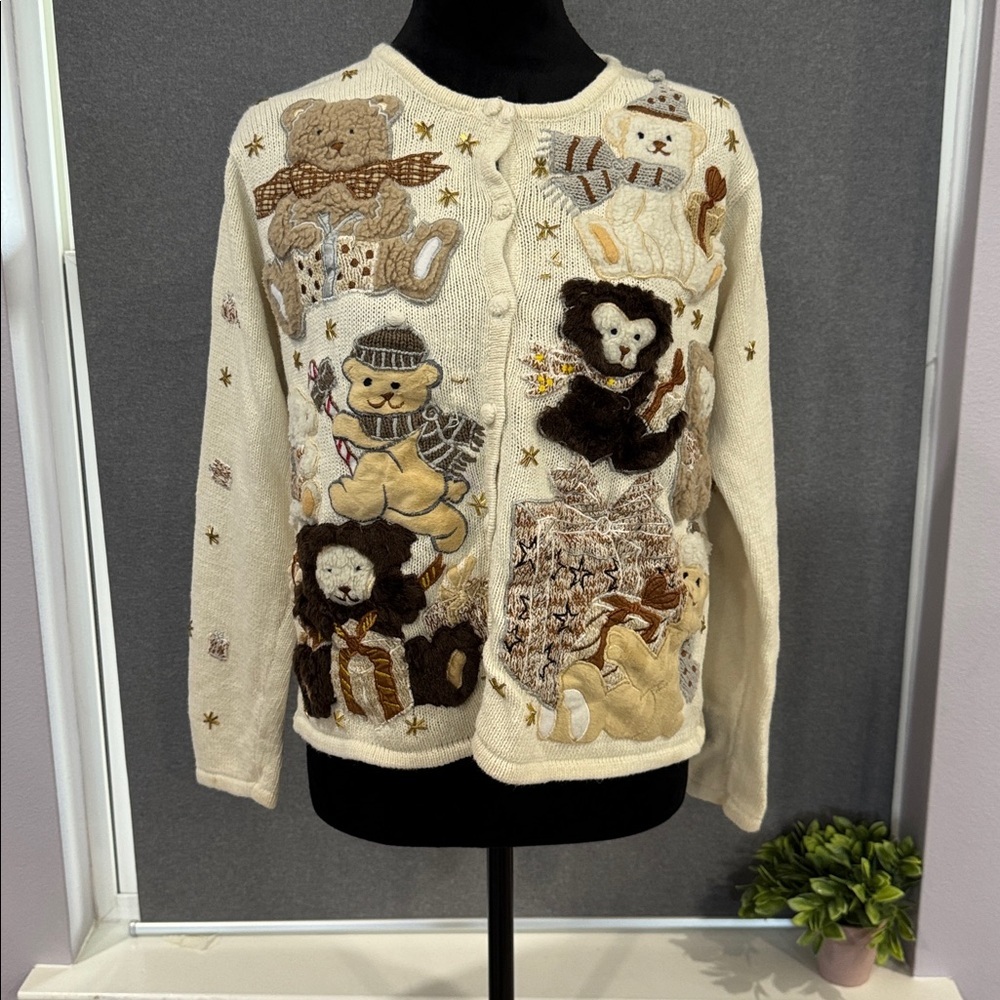Women's Cream Sweater